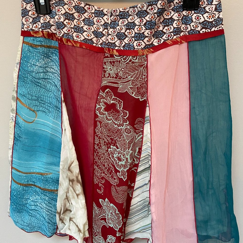 Tracy Evans Casual Short Skirt - Size 7 - Multiple Floral Patterns